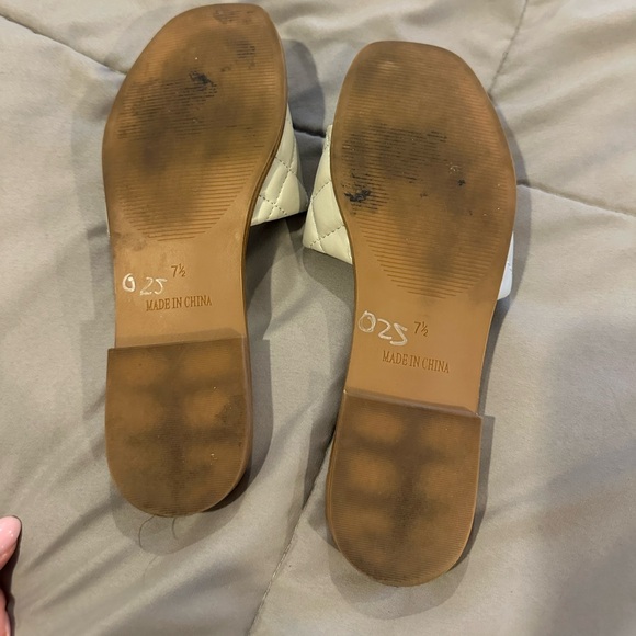 Steve Madden light gray Quilted Slide Sandals with rhinestones - Picture 4 of 5